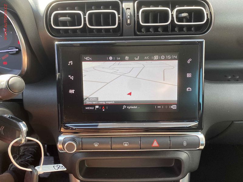Citroën C3 Aircross (2019) 1.2 PT, RIP CURL, navi, panor - fotka 17 z 17