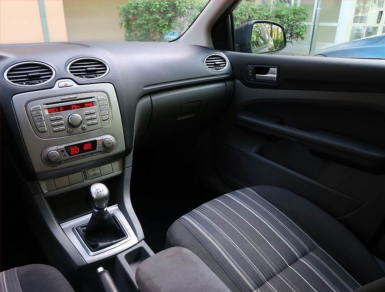 Ford Focus (2008) 1.6 16V, po STK, za super cenu - fotka 8 z 17