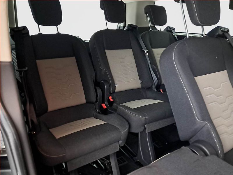 Ford Tourneo Custom (2018) Titanium 2.0 EcoBlue, ČR, 1Maj - fotka 20 z 20