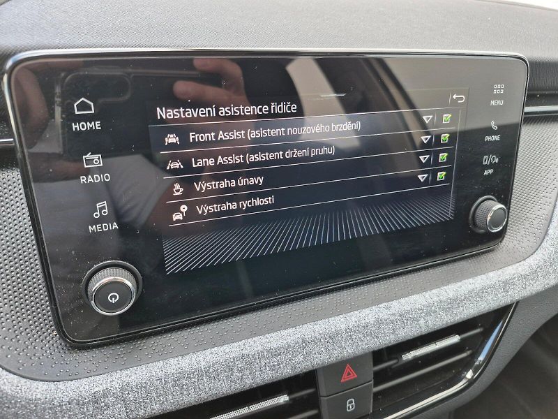 Škoda Kamiq (2025) Selection 1.0 TSI 85kW - fotka 19 z 27