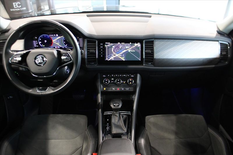 Škoda Kodiaq TDi DSG 4x4 Style ACC/Fullserv - fotka 14 z 33