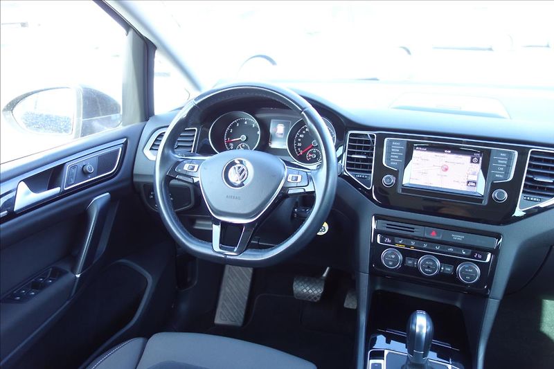 Volkswagen Golf Sportsvan 1,4 TSi 110KW,ČR,HIGHLINE,DSG. - fotka 20 z 51