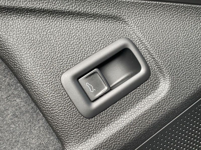 Škoda Superb (2025) Combi 1.5 TSI DSG Selection - fotka 24 z 39