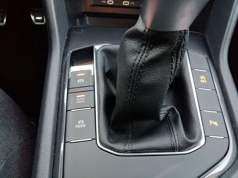 Volkswagen Tiguan Allspace Life 1,5 TSI  110 kW 7 míst - fotka 15 z 21
