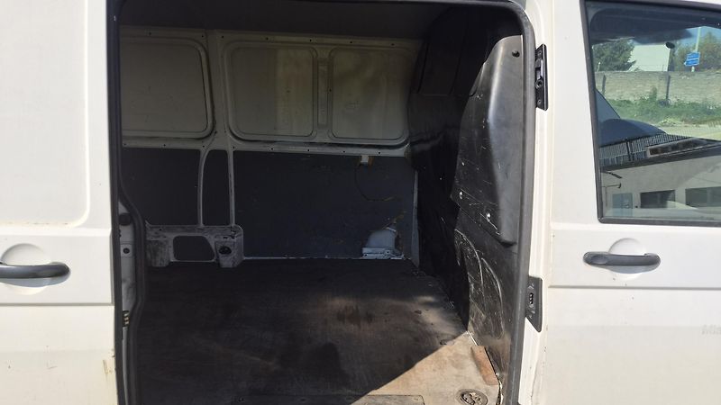 Volkswagen Transporter (2012) - fotka 12 z 18