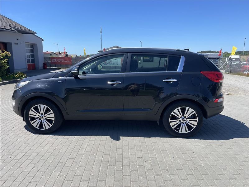 Kia Sportage 2,0 CRDi 135kw 4x4 LED bez kor - fotka 32 z 40