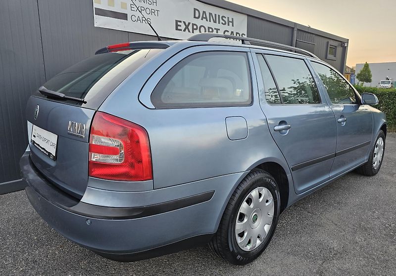 Škoda Octavia 1.6 85kW,KLIMA,TEMPOMAT,2xKOLA - fotka 9 z 37