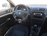 Škoda Octavia (2008) Ambiente 1.6, nová STK, Klima - náhled 7