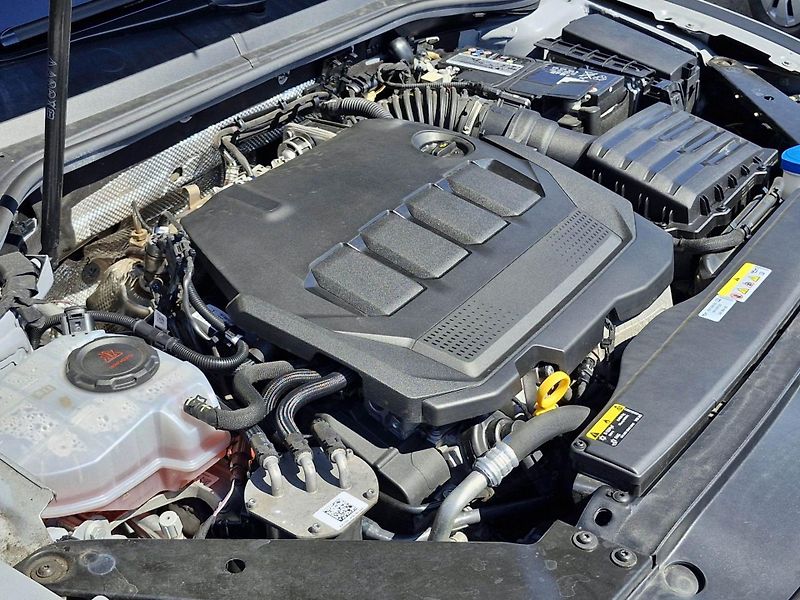Volkswagen Passat 2,0TDi BMT 110kw DSG, Business - fotka 28 z 43