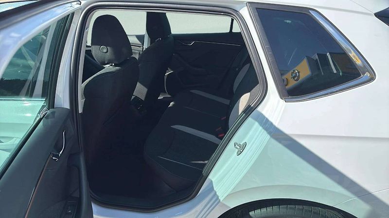 Škoda Kamiq Top Selection 1,0TSI 85kW DSG/ - fotka 19 z 24