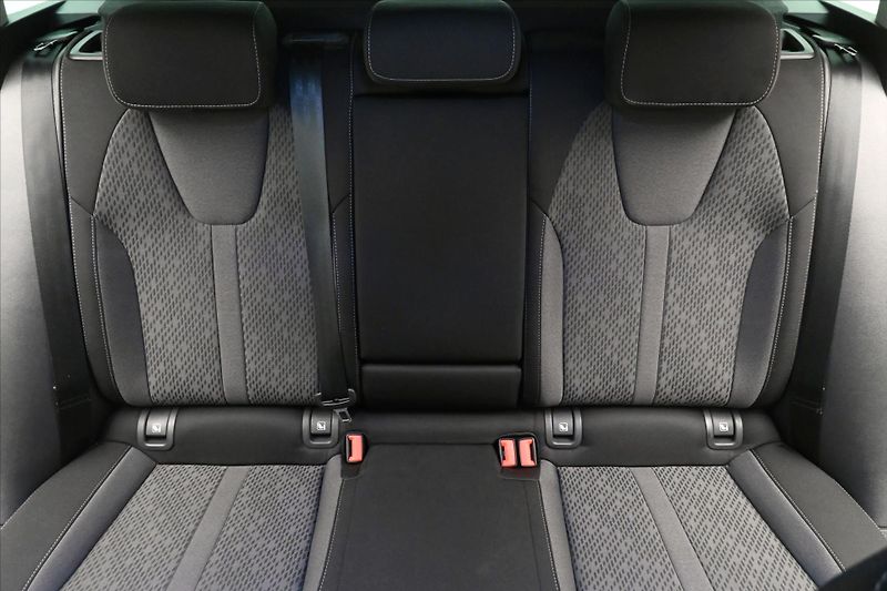 Škoda Octavia 2,0 TDI 110 kW DSG Style Záruk - fotka 28 z 31