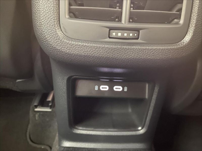 Cupra Ateca 2,0 TSI 221kW DSG 4Drive - fotka 21 z 29