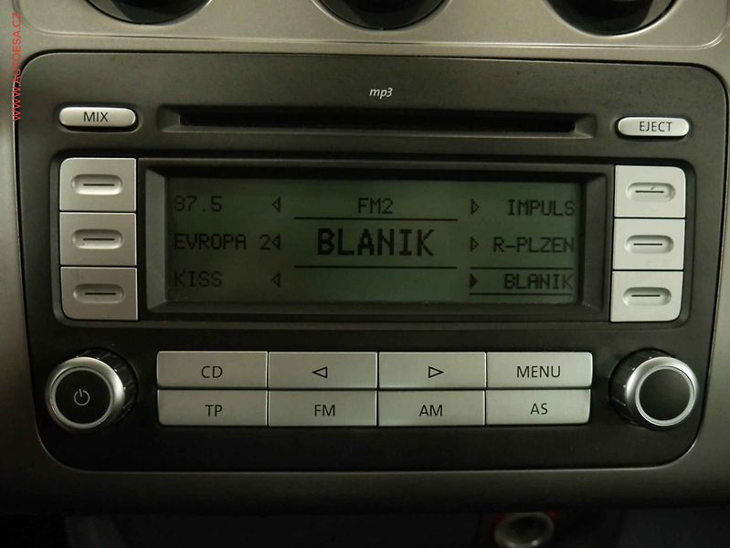 Volkswagen Touran (2007) 1.9TDI - fotka 13 z 15