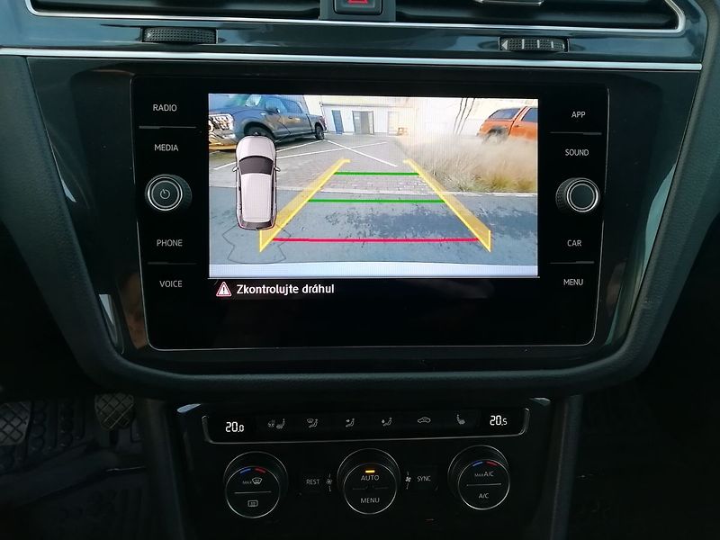Volkswagen Tiguan Comfortline 1.5 TSi 96 kW - fotka 11 z 21