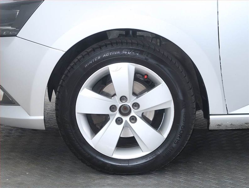 Škoda Fabia (2017) 1.4 TDI, jezdí výborně - fotka 14 z 17