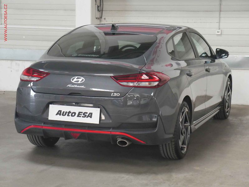Hyundai i30 (2025) 1.5 T- GDI, 2.maj,ČR, LED - fotka 6 z 21