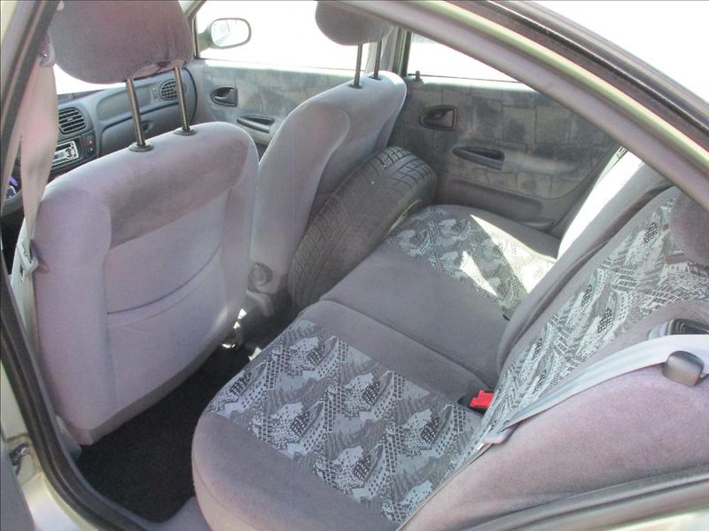 Renault Mégane 1,4 i, klima, serv. kniha, - fotka 14 z 32