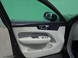 Volvo XC60 2,0 140kW 4x4 MOMENTUM - náhled 26