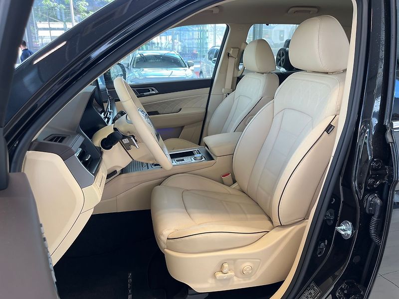 KGM Rexton PREMIUM 2.2 Diesel E-XDI - fotka 9 z 12