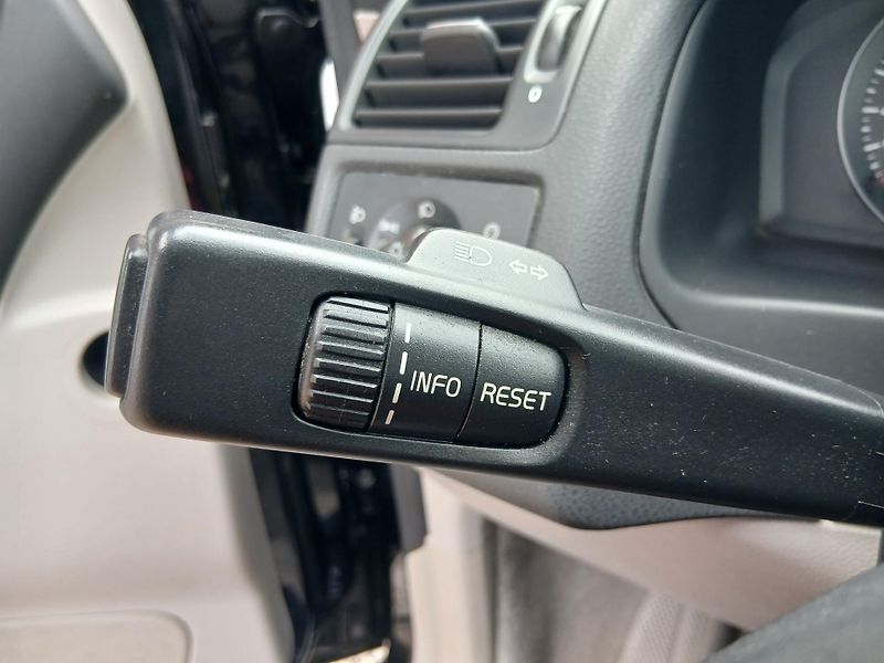 Volvo C30 2.0D DIGI AC - fotka 21 z 32