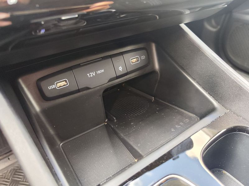 Hyundai Tucson 1.6 T-GDI/110kW Smart DCT - fotka 19 z 30