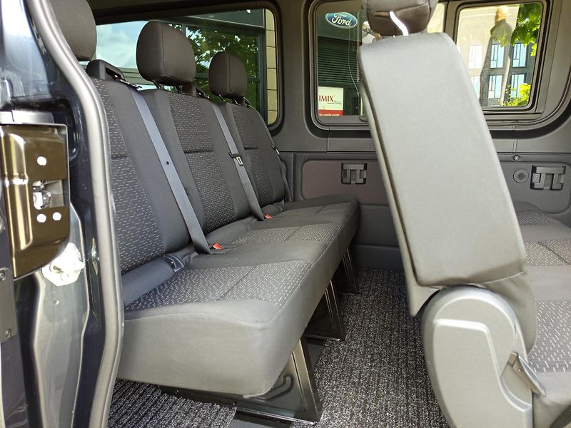 Mercedes-Benz Sprinter (2024) 319 CDI, 4x4, Tourer Select - fotka 28 z 29