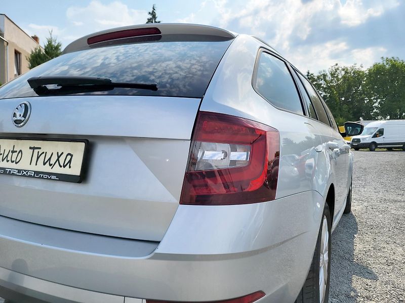 Škoda Octavia III FL combi 1.6 TDi STYLE+ - fotka 42 z 49