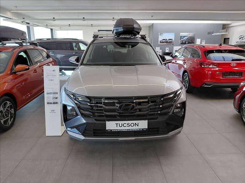 Hyundai Tucson (2024) 1,6 TGDI DCT STYLE 18 SP NEOBJ - fotka 2 z 16