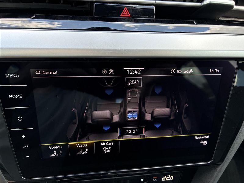 Volkswagen Arteon 2,0 TSI 206 KW,R-LINE,KŮŽE - fotka 30 z 31