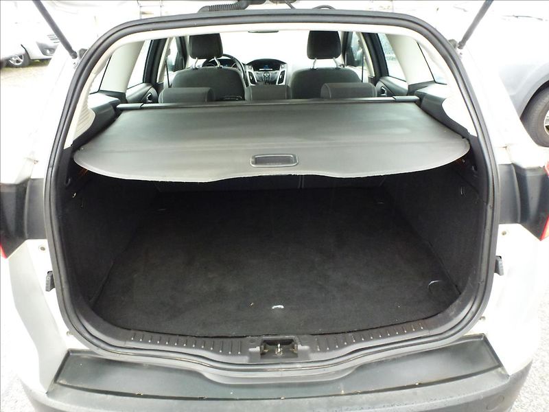 Ford Focus 1,6 16V Eco 150HP - fotka 21 z 41