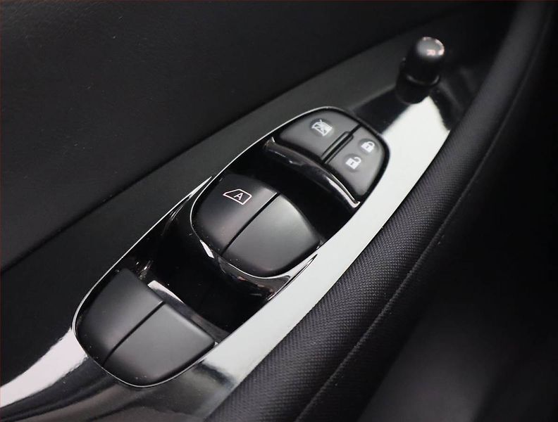 Nissan Leaf (2021) 40 kWh, SoH 90%, Automat - fotka 15 z 21