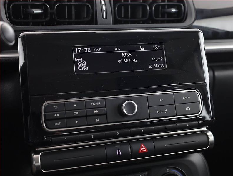 Citroën C3 (2018) 1.2 PureTech, Tempomat - fotka 12 z 16