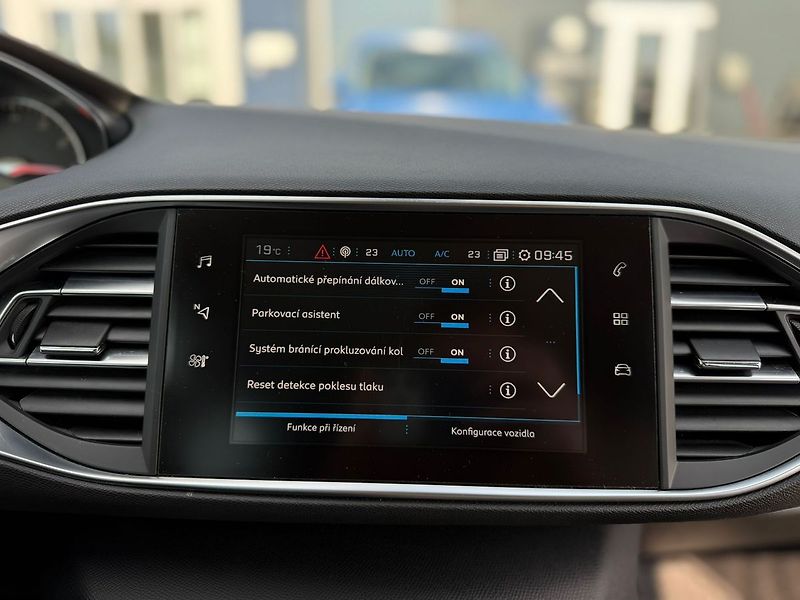 Peugeot 3008 - fotka 23 z 24