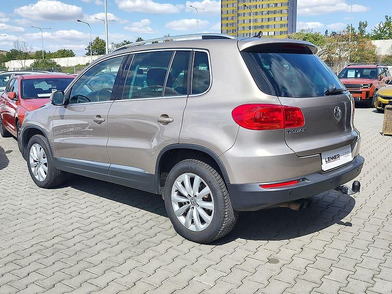 Volkswagen Tiguan 2.0 TSI/132kWSport 4Motion DSG - fotka 7 z 26