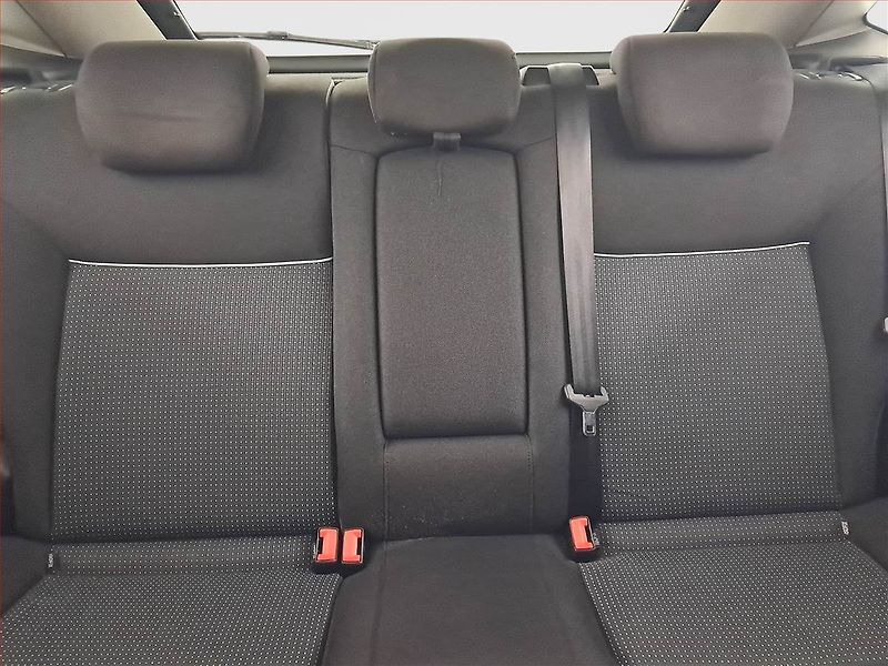 Ford Mondeo (2013) 2.0 TDCi, Serv.kniha, Tempomat - fotka 10 z 17
