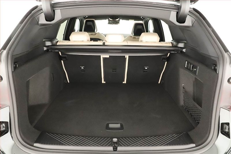 BMW X3 (2025) 20 xDrive - fotka 11 z 26
