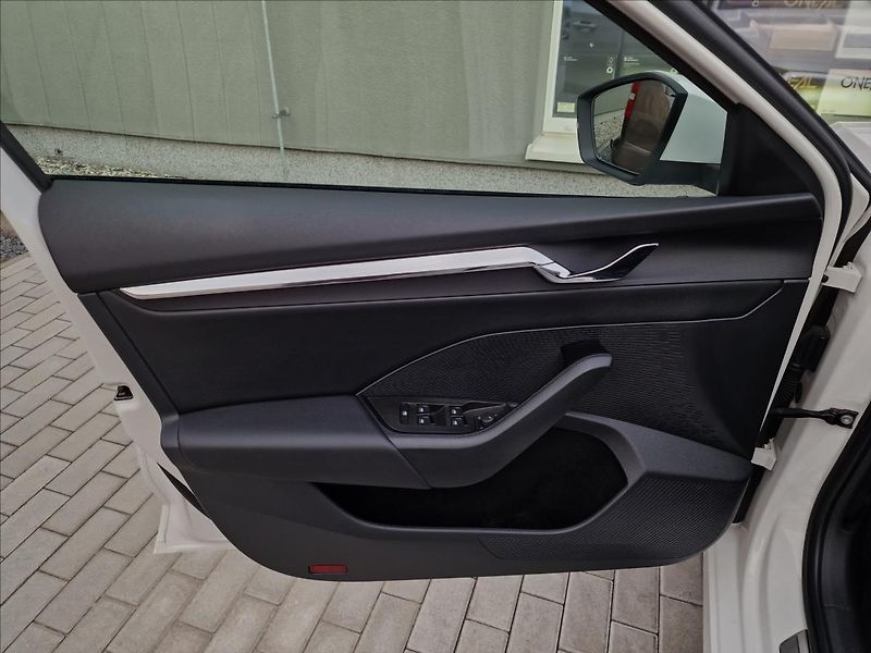 Škoda Octavia 2.0 TDI 110kW Style,ČR,1.Maj. - fotka 38 z 50