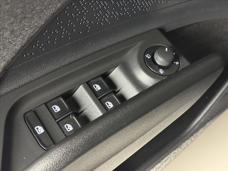Škoda Enyaq 80 LED Matrix Assist Tepelko - fotka 19 z 47