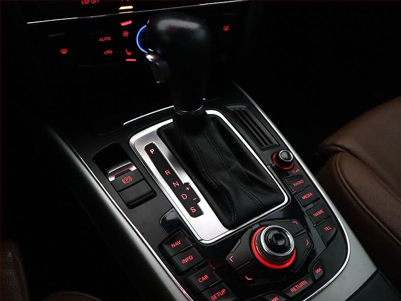 Audi A4 Allroad (2009) 2.0 TFSI, 4X4, Automat, Kůže - fotka 11 z 19