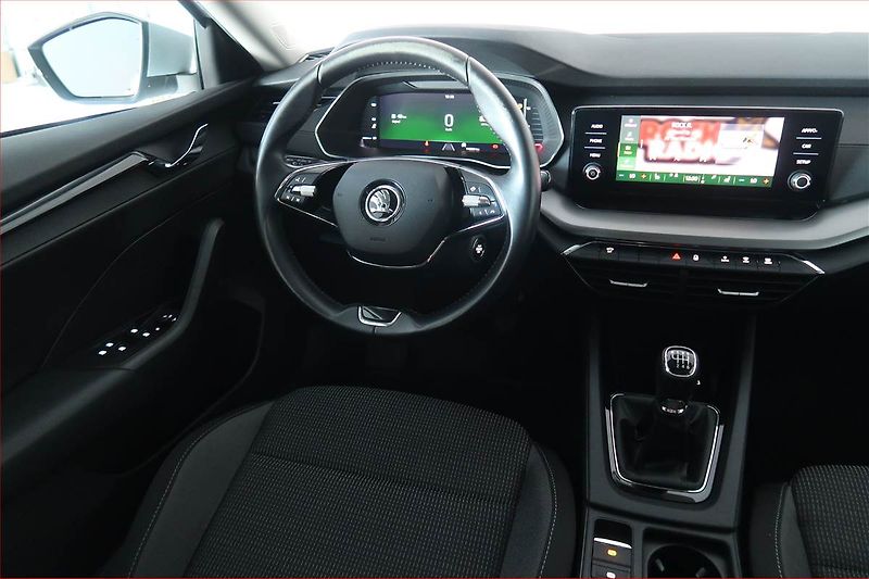 Škoda Octavia (2023) Ambition 2.0 TDI, ČR,1.maj - fotka 7 z 18