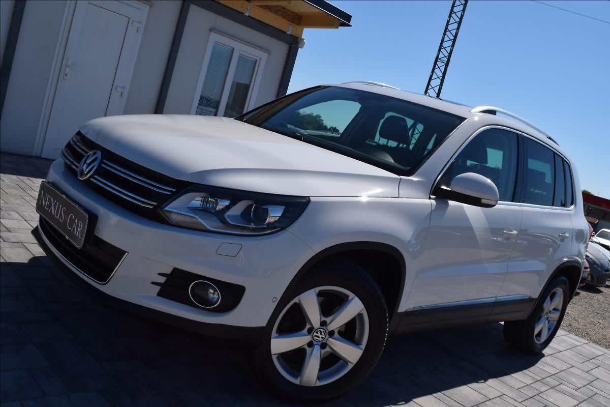 Volkswagen Tiguan 1,4 TSI 90KW NÍZKÉ KM VÝHŘEV