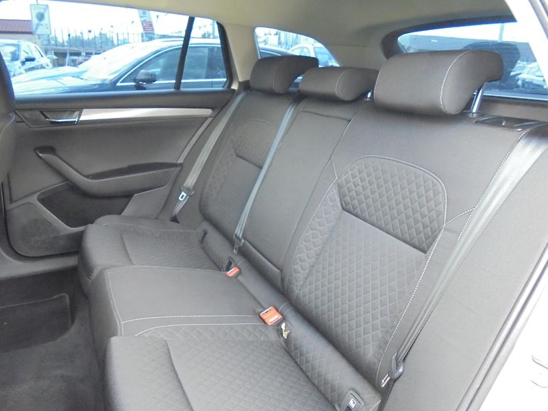 Škoda Superb (2015) 2.0TDI-110kw-DSG-NOVÝ MODEL - fotka 12 z 12