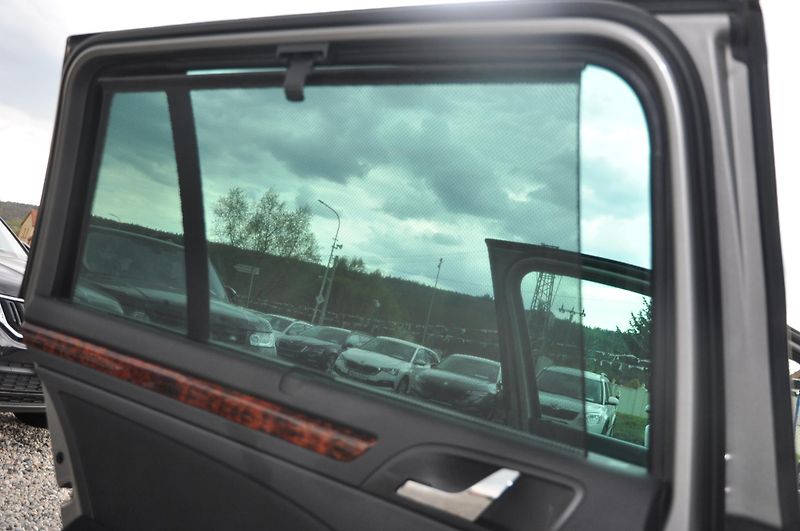 Škoda Superb II 2.0TDi 103kW KOMBI Elegance - fotka 9 z 20