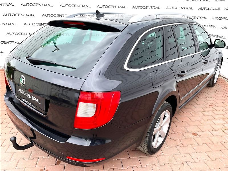 Škoda Superb 2,0 TDi,103kW,STK 6/28 - fotka 9 z 23