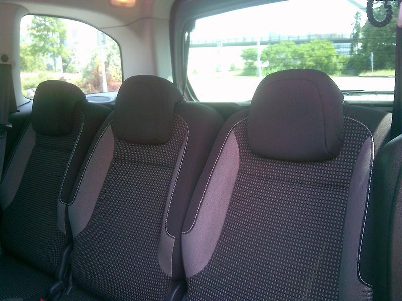 Peugeot Partner (2017) Tepee 1.6 VTi 88kW, KOUPENO ČR - fotka 15 z 16