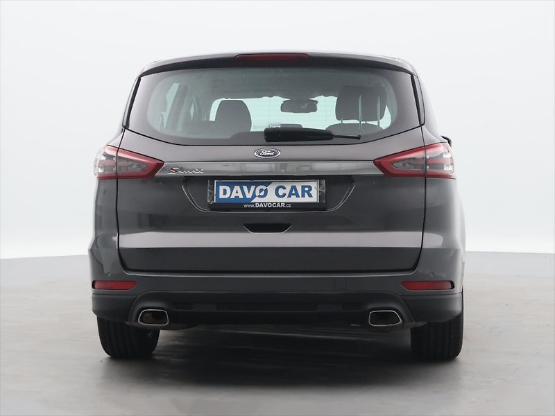 Ford S-MAX 2,0 TDCI 132kW Titanium - fotka 6 z 34