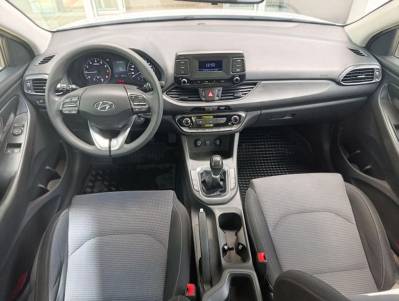 Hyundai i30 (2021) 1.5 80KW ČR 1.majitel - fotka 12 z 15