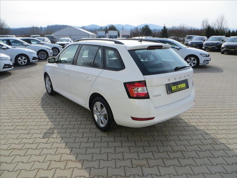 Škoda Fabia 1,0 TSI 70kW Ambition ČR TAŽNÉ - fotka 5 z 20