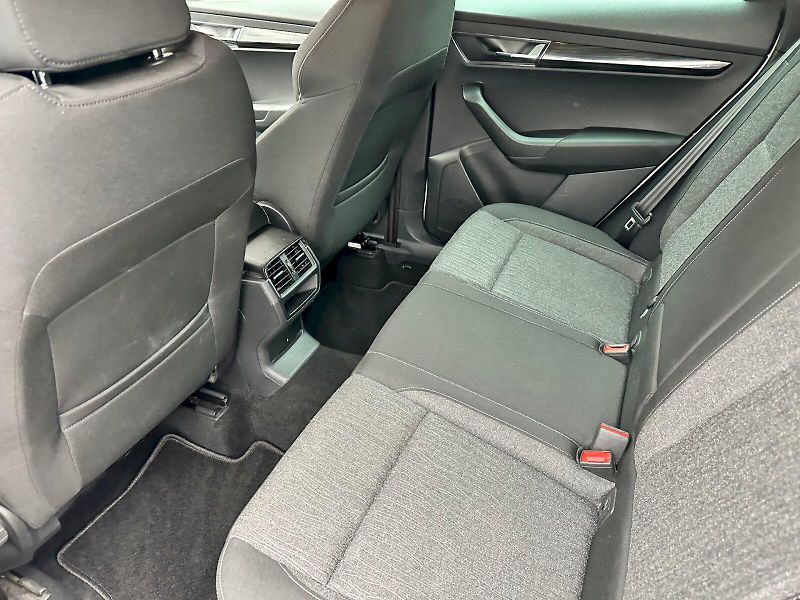 Škoda Karoq (2021) 1.5 TSI 110 kW ACT Style DSG - fotka 20 z 23