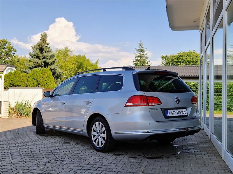 Volkswagen Passat 1,4 TSI DSG NOSIČ TAŽNÉ VÝHŘEV - fotka 3 z 35